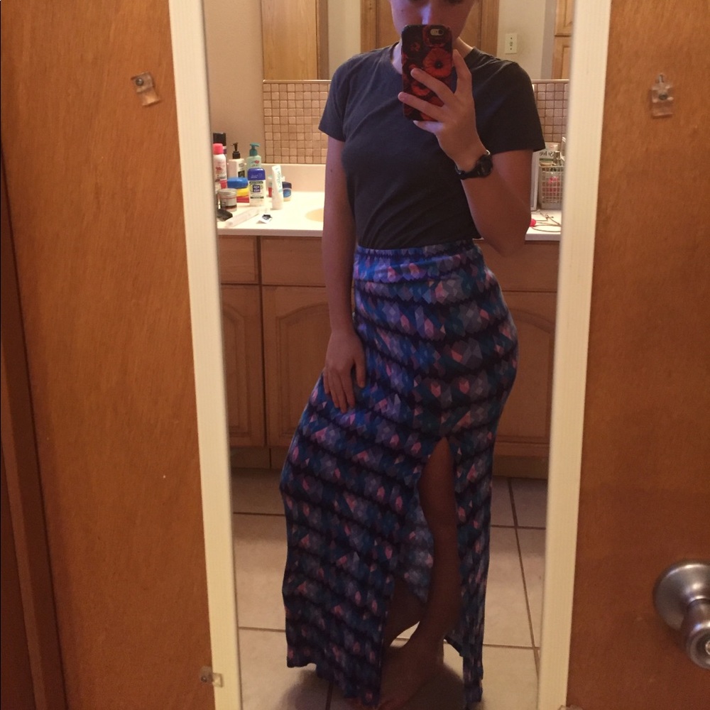 Long patterned skirt